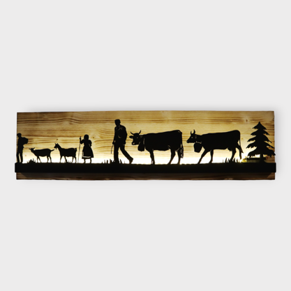 Bild beleuchtet 92 cm mit Silhouette Alpabzug / Alpaufzug  Anfang auf Holz