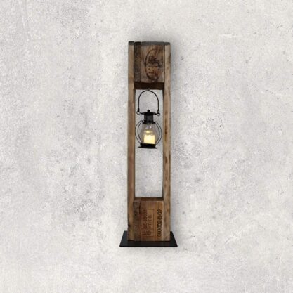 1/2 Träger mit Retro Laterne