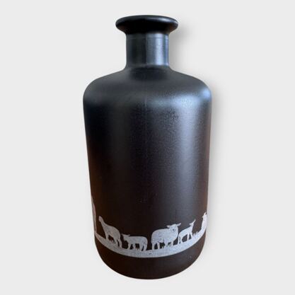 Glasflasche mit Lampe Silhouette Schafe