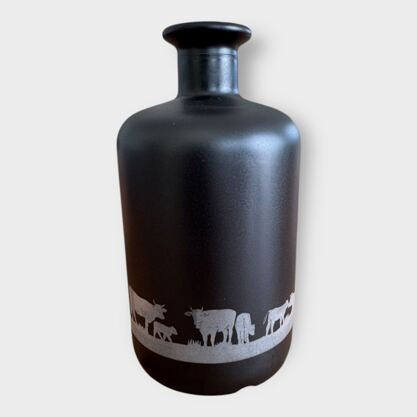 Glasflasche mit Lampe Silhouette Kühe am weiden
