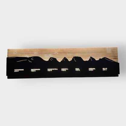 Bild beleuchtet 92 cm mit Silhouette Churfirsten Toggenburger Seite auf Holz